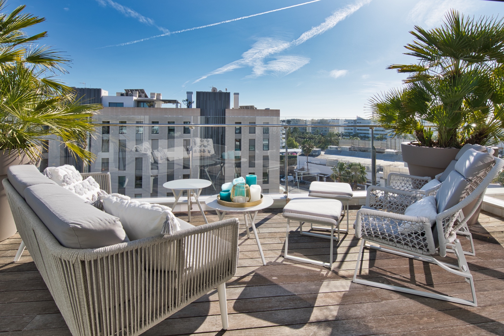 Resa Estates Ibiza te koop penthouse Marina botafoch for sale Ibiza lounge 3.jpeg
